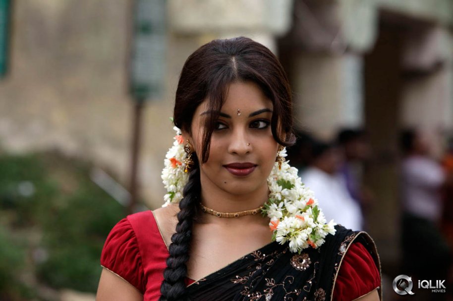 Richa-Gangopadhyay